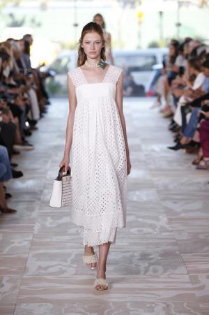 【生中継】トリーバーチの17SSコレクション、13日22時より