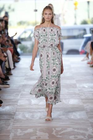 【生中継】トリーバーチの17SSコレクション、13日22時より