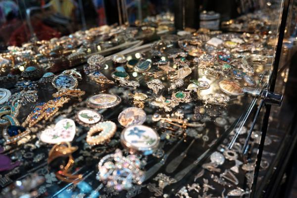 イーストロンドンでヴィンテージショップ巡り！異国情緒漂うブリックレーンを歩く【Our Favorite LONDON vol.1】