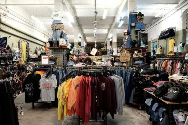 イーストロンドンでヴィンテージショップ巡り！異国情緒漂うブリックレーンを歩く【Our Favorite LONDON vol.1】