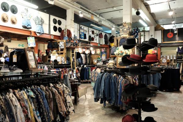 イーストロンドンでヴィンテージショップ巡り！異国情緒漂うブリックレーンを歩く【Our Favorite LONDON vol.1】