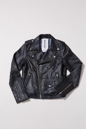 “オルタナティブ・カルチャー”をテーマにしたイベントが新宿伊勢丹で開催。リメイクアイテムや希少な1点モノが集結