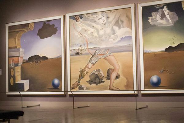 ダリの傑作が集結した大回顧展が六本木で開催！観るものを圧倒するダリ・ワールドに浸る