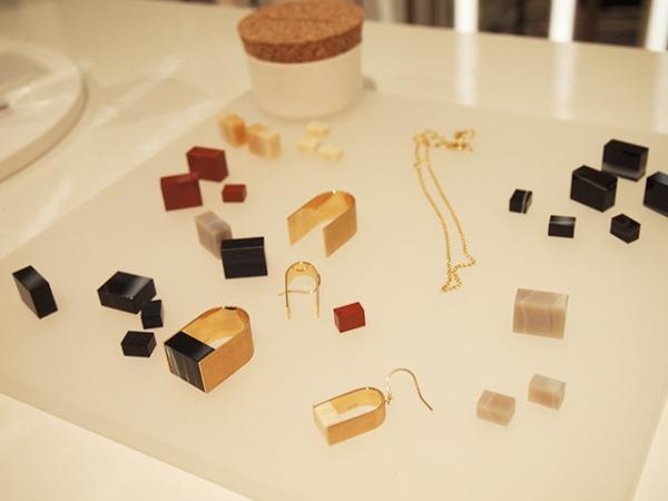 新宿伊勢丹リ・スタイルが90年代にタイムスリップ！ポケベルやたまごっち、デザイナーズバーまで盛りだくさんのイベント開催