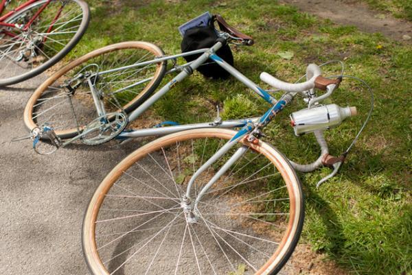 ドレスコードは“ツイード”、ロンドン発の自転車イベント「ツイードラン 東京」開催、12月は繊維産地・尾州