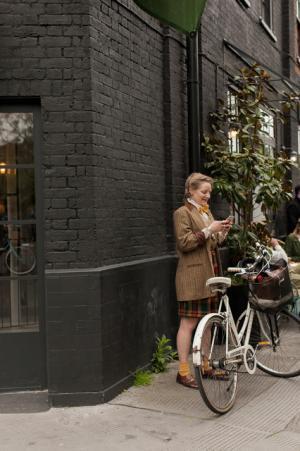 ドレスコードは“ツイード”、ロンドン発の自転車イベント「ツイードラン 東京」開催、12月は繊維産地・尾州