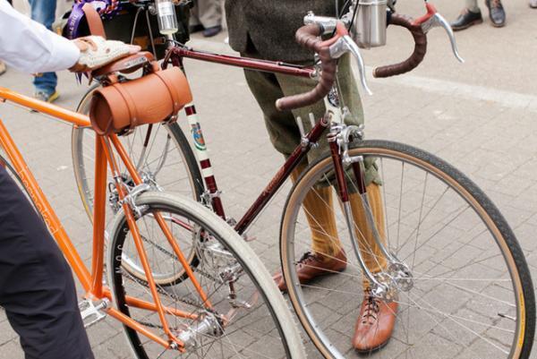 ドレスコードは“ツイード”、ロンドン発の自転車イベント「ツイードラン 東京」開催、12月は繊維産地・尾州