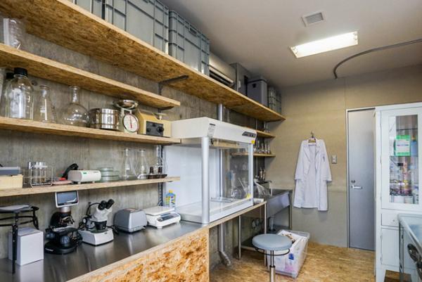 FabCafeにバイオラボがオープン。音楽を組み込んだ遺伝子組換え微生物作品を展示