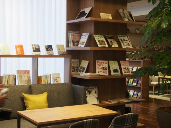 三越伊勢丹が南青山に1000冊の本に囲まれた会員制サロンを新規オープン。限定セミナーやワークショップも開催