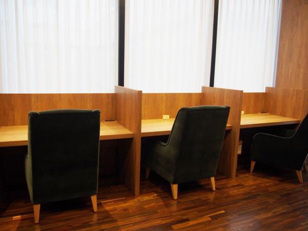 三越伊勢丹が南青山に1000冊の本に囲まれた会員制サロンを新規オープン。限定セミナーやワークショップも開催