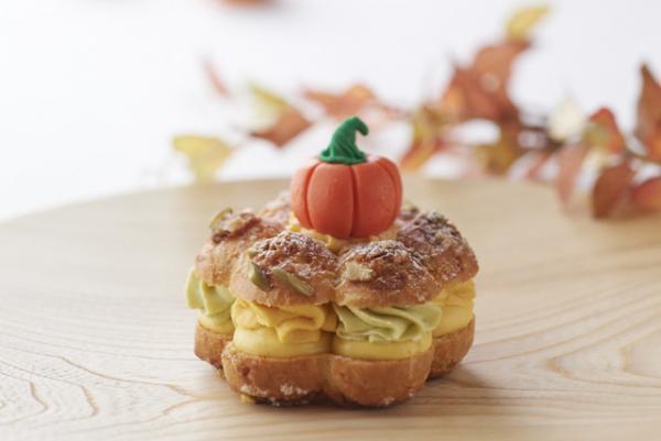 注射器を使った奇妙な色のカクテルや、大きなカボチャのごま風船が登場！グランド ハイアット 東京のハロウィン