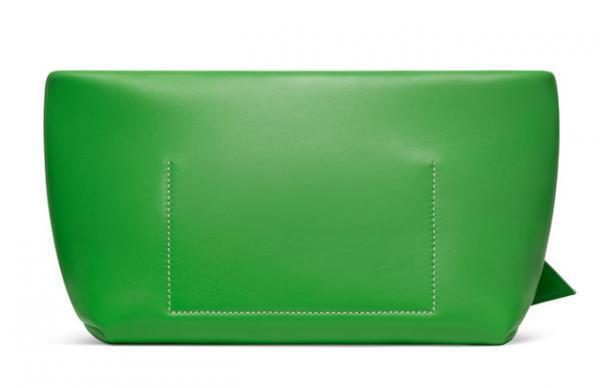 アクネ ストゥディオズ、“着物の帯揚げ”からインスパイアされた新作バッグ「Musubi bag」を発表