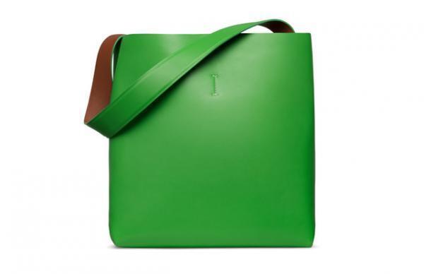 アクネ ストゥディオズ、“着物の帯揚げ”からインスパイアされた新作バッグ「Musubi bag」を発表