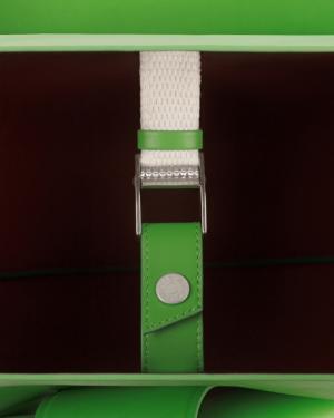 アクネ ストゥディオズ、“着物の帯揚げ”からインスパイアされた新作バッグ「Musubi bag」を発表