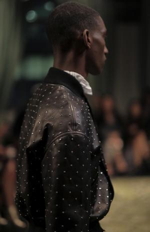 バーバリーが16年セプテンバー・コレクションを発表！ショー終了直後の販売もスタート