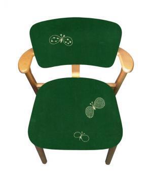 ミナ ペルホネンの生地を纏う、フィンランド発アルテックの「ドムスチェア」が70脚限定で登場