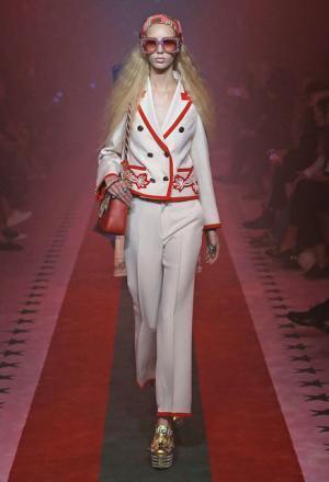 グッチが導く空想的な甘い夢【17SSウィメンズ】