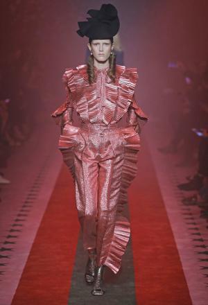 グッチが導く空想的な甘い夢【17SSウィメンズ】