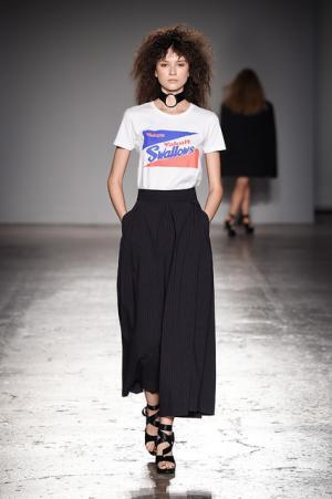 アツシナカシマがミックスカルチャーで示した存在感。音楽は堂本剛【17SSウィメンズ】