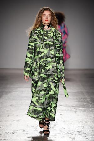 アツシナカシマがミックスカルチャーで示した存在感。音楽は堂本剛【17SSウィメンズ】