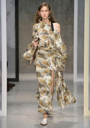 【ルック】マルニ17SSウィメンズコレクション