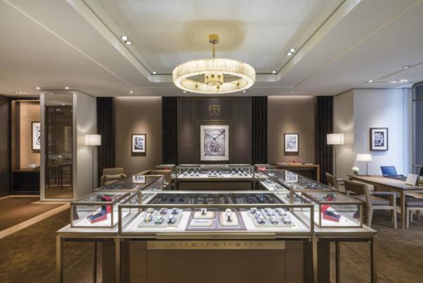 カルティエが銀座に旗艦店をオープン！宮沢りえがハイジュエリーを纏い登壇