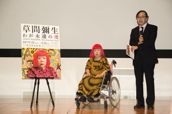 17年「草間彌生 わが永遠の魂」展が開催。芸術に明け暮れる“世界のKUSAMA”最大級の個展が東京で実現