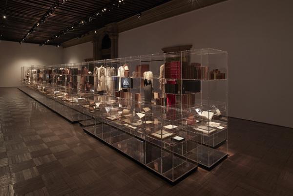 書蔵を紐解きガブリエル・シャネルの人生を明かす「CULTURE CHANEL」展がヴェネツィアで開幕
