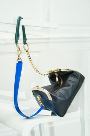 sacaiから初のバッグコレクション登場！クラシックバッグやコインパースを“ハイブリッド”した全6型