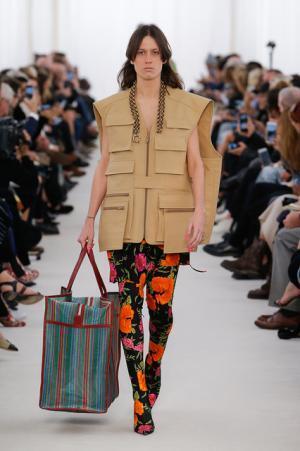 【ルック】バレンシアガ17SSウィメンズコレクション