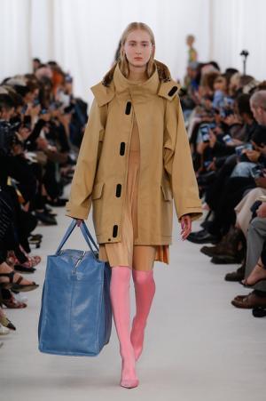 【ルック】バレンシアガ17SSウィメンズコレクション