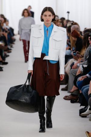 【ルック】バレンシアガ17SSウィメンズコレクション