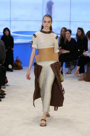 【ルック】ロエベ17SSウィメンズコレクション