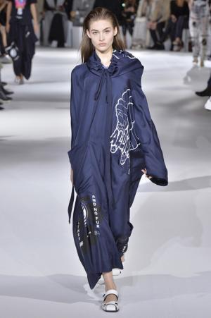 【ルック】ステラ マッカートニー17SSコレクション