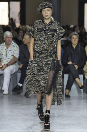 【ルック】sacai17SSウィメンズコレクション