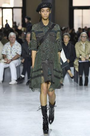 【ルック】sacai17SSウィメンズコレクション