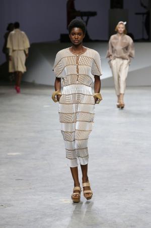 【ルック】イッセイ ミヤケ17SSコレクション