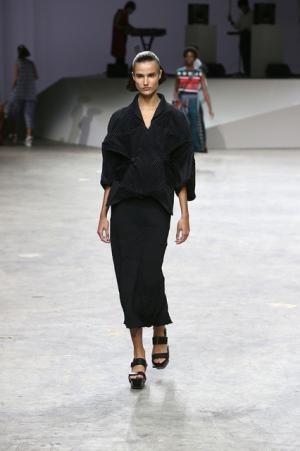 【ルック】イッセイ ミヤケ17SSコレクション