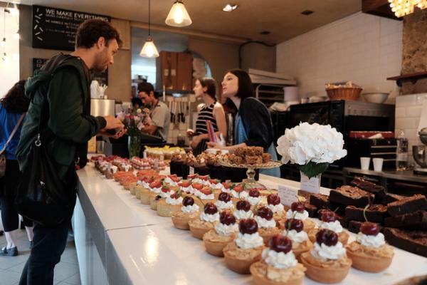 ロンドンの美味しいスイーツ事情。ビスポークケーキの生みの親リリー・ジョーンズ【Our Favorite LONDON vol.4】