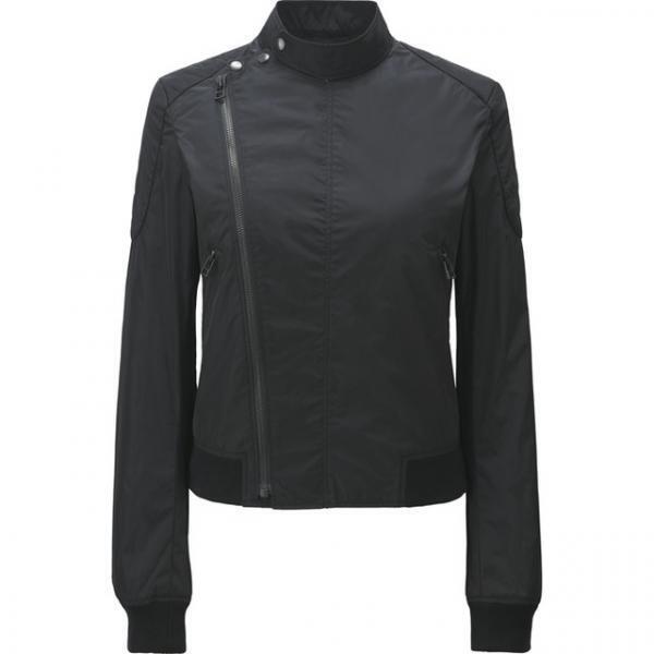 ユニクロ×カリーヌ・ロワトフェルド、2016秋冬は“働く女性”を美しく魅せるためのワードローブ