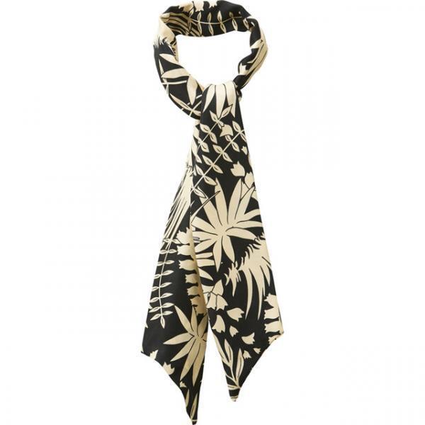 ユニクロ×カリーヌ・ロワトフェルド、2016秋冬は“働く女性”を美しく魅せるためのワードローブ