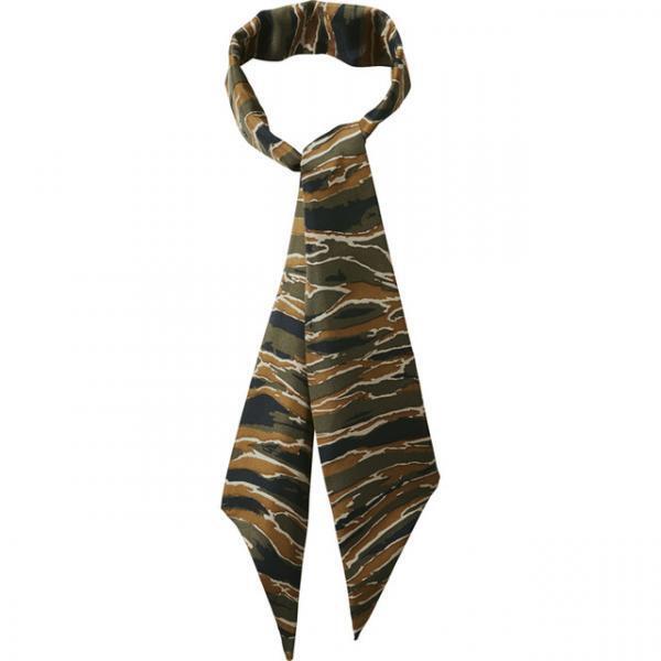 ユニクロ×カリーヌ・ロワトフェルド、2016秋冬は“働く女性”を美しく魅せるためのワードローブ