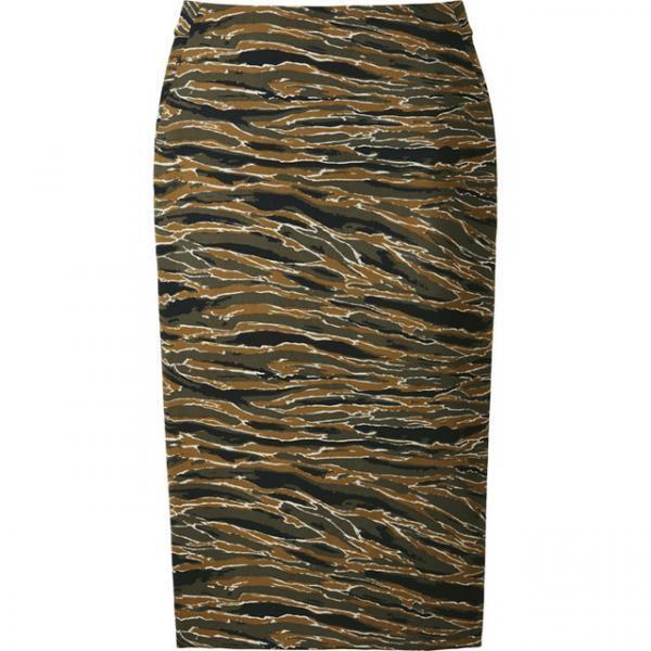 ユニクロ×カリーヌ・ロワトフェルド、2016秋冬は“働く女性”を美しく魅せるためのワードローブ