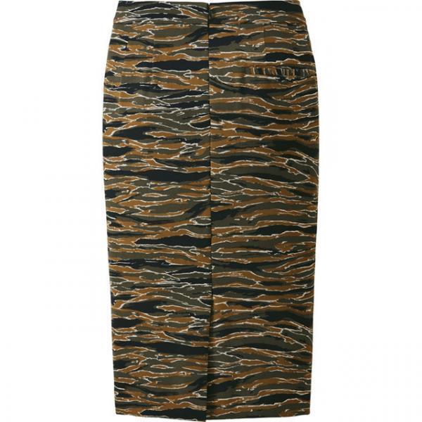 ユニクロ×カリーヌ・ロワトフェルド、2016秋冬は“働く女性”を美しく魅せるためのワードローブ