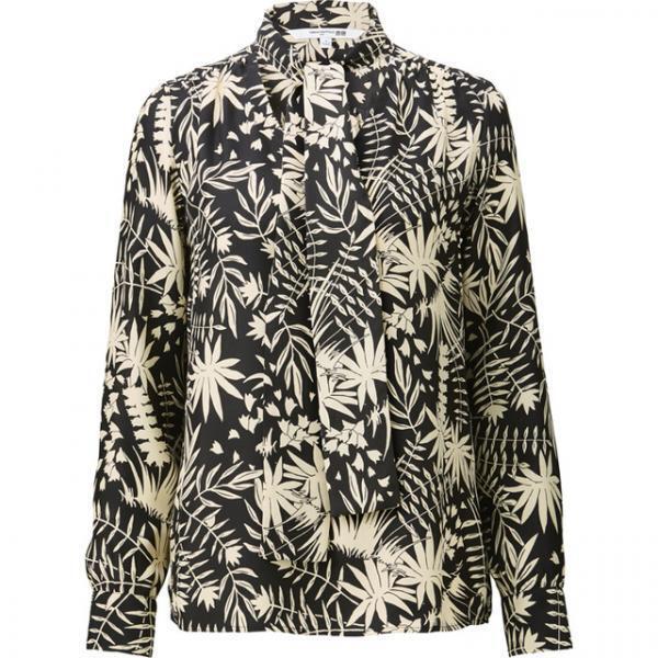 ユニクロ×カリーヌ・ロワトフェルド、2016秋冬は“働く女性”を美しく魅せるためのワードローブ