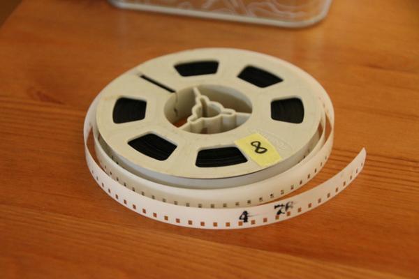 昭和30年から50年の記録がスクリーンで蘇る。記憶の“穴”に着目した8ミリフィルム鑑賞会