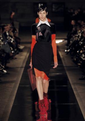 【ルック】ジバンシィ17SSウィメンズコレクション