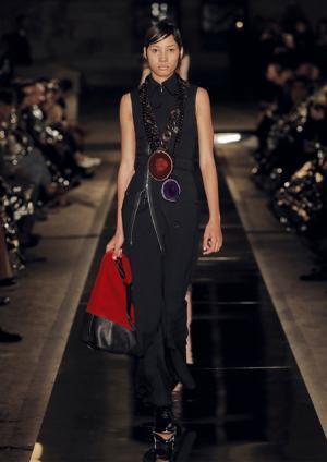 【ルック】ジバンシィ17SSウィメンズコレクション