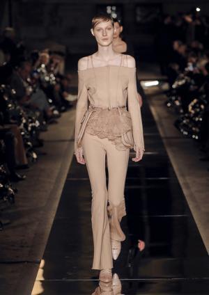 【ルック】ジバンシィ17SSウィメンズコレクション