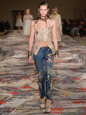 【ルック】アレキサンダー・マックイーン17SSウィメンズコレクション